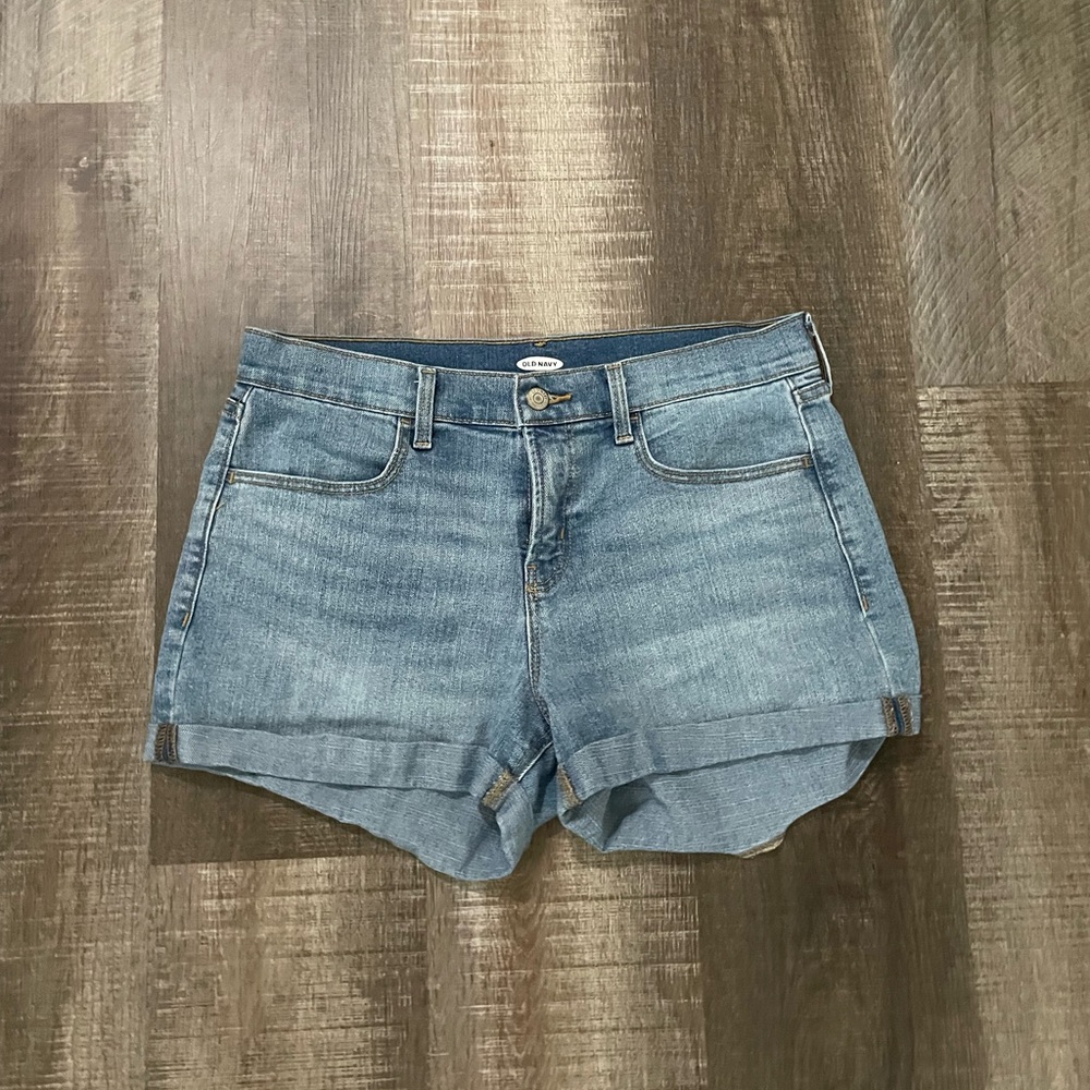 Old navy shorts size 8